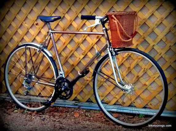 Picture of commuter bike with home made bike basket