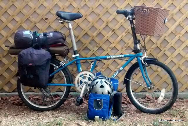 Picture of Dahon Mariner Folding Bike with rack and panniers for bike touring