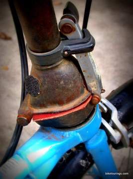 Picture of Dahon folding steer mechanism