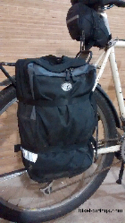 Picture of bike commuter bicycle panniers