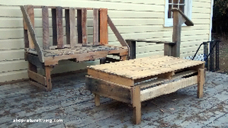 Picture of outdoor pallet bench and table
