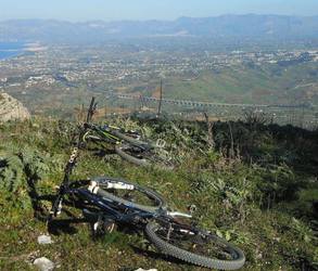 Picture of mountain biking on trail in Sicily