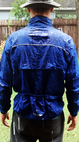 Picture of rain on bike jacket cycling apparel